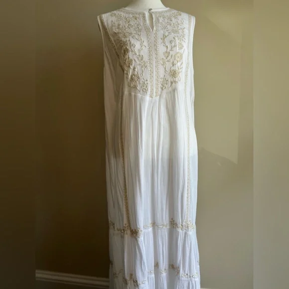 green emerald velvet dress Embroidered Detail Gauze Tiered Maxi Dress – Ragstock main image 1